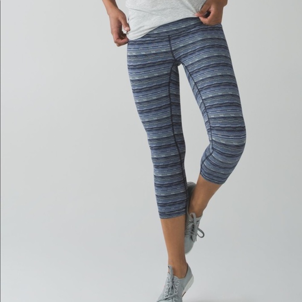 Lululemon Wunder Under‎ Crops